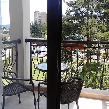 Harmony Palace Apartcomplex Апарт-отель